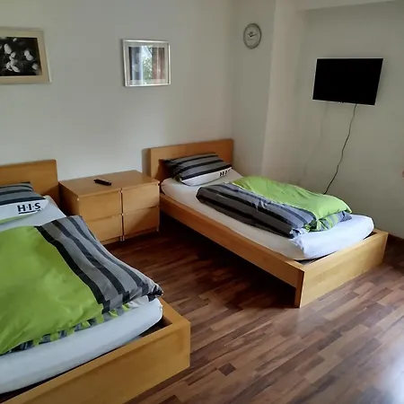 Gæstehus Gaestehaus Kreuz 3*