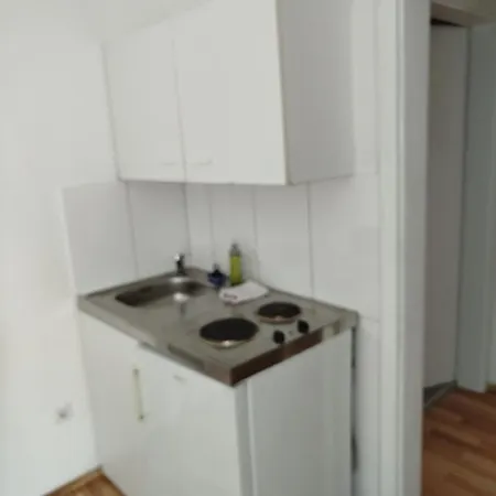 Gæstehus Gaestehaus Kreuz 3*