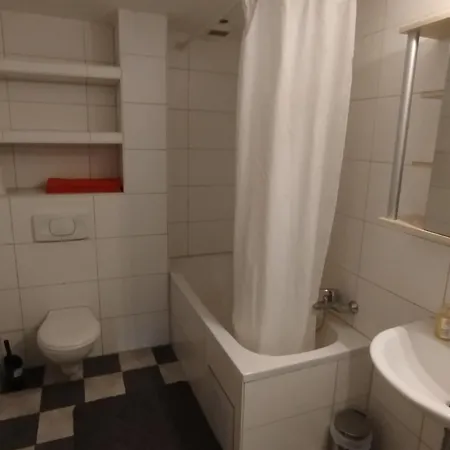 Gaestehaus Kreuz 3*