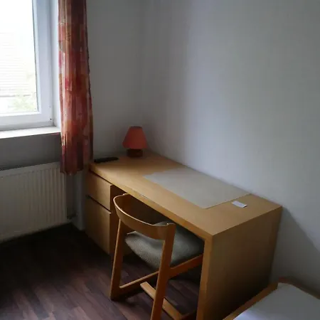Pensión Gaestehaus Kreuz 3*